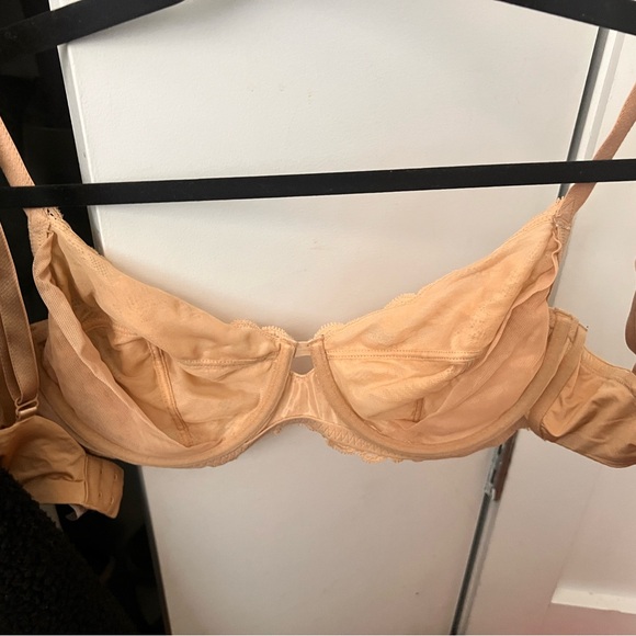 Brand new Calvin Klein bra 32dd - Picture 6 of 10